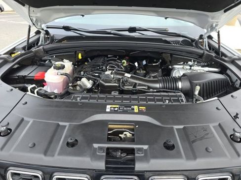 Used 2023 Jeep Grand Cherokee L Limited image 19