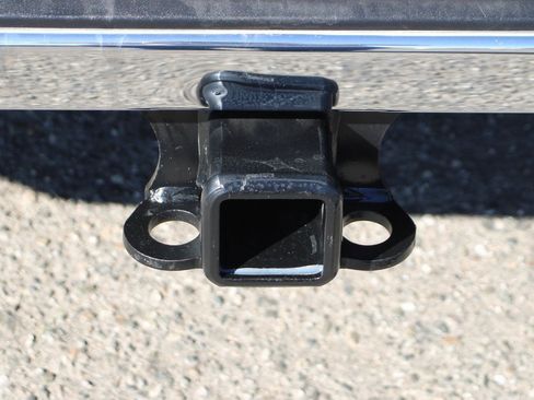 Used 2025 Chevrolet Silverado 2500 LT w/ Convenience Package image 44