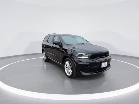 Used 2024 Dodge Durango GT RWD image 2