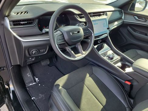 New 2026 Jeep Grand Cherokee Altitude AWD/4WD image 13