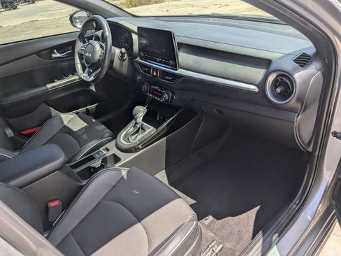 Certified 2023 Kia Forte GT-Line w/ GT-Line Technology Package FWD image 13