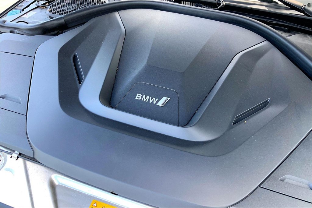 Used 2023 BMW i4 eDrive40 w/ Parking Assistance Package RWD image 31