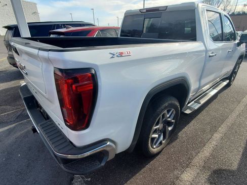 Used 2023 GMC Sierra 1500 SLT w/ SLT Premium Package image 9