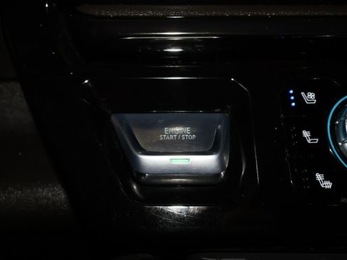 Used 2024 GMC Sierra 1500 AT4 w/ Technology Package AWD/4WD image 17