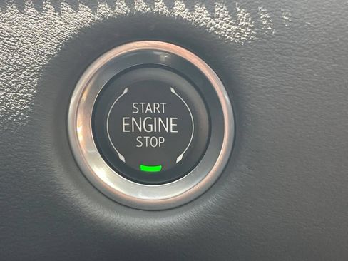 Certified 2025 Cadillac Escalade Sport Platinum AWD/4WD image 38