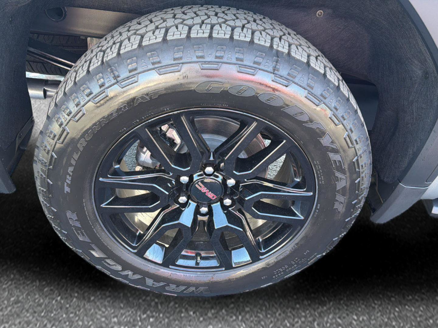 Used 2026 GMC Sierra 1500 Elevation w/ Elevation Premium Package AWD/4WD image 11