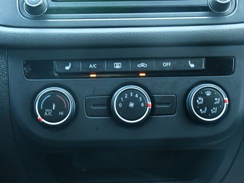 Used 2016 Volkswagen Tiguan R-Line image 14