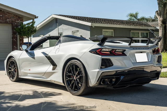 Used 2023 Chevrolet Corvette Stingray Preferred Conv w/ Z51 Performance Package RWD image 6