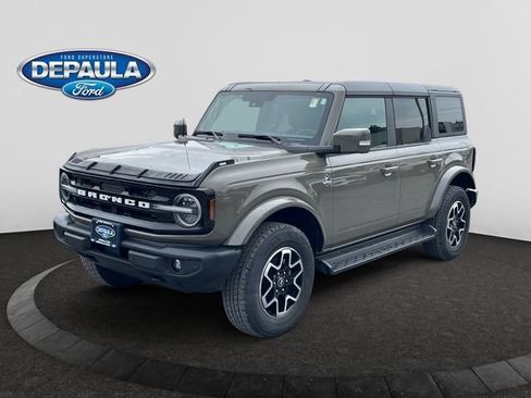Used 2025 Ford Bronco Outer Banks AWD/4WD image 1