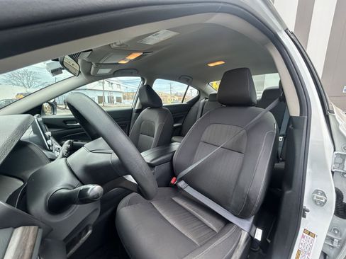 Used 2025 Nissan Altima 2.5 SV image 36