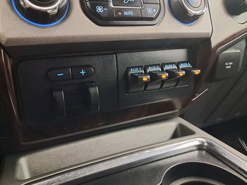 Used 2015 Ford F350 Lariat w/ Chrome Package image 23