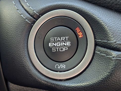 Certified 2022 Dodge Durango SXT AWD/4WD image 30
