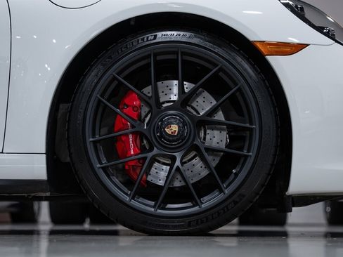 Used 2018 Porsche 911 Carrera GTS RWD image 16
