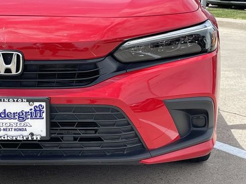 Used 2023 Honda Civic Sport image 8