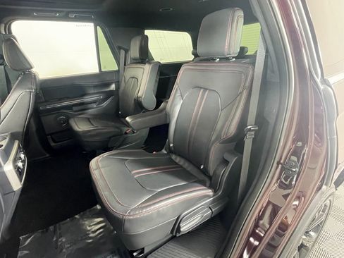 Used 2024 Ford Expedition Limited image 25