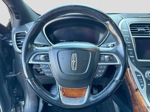 Used 2019 Lincoln Nautilus Select FWD image 24