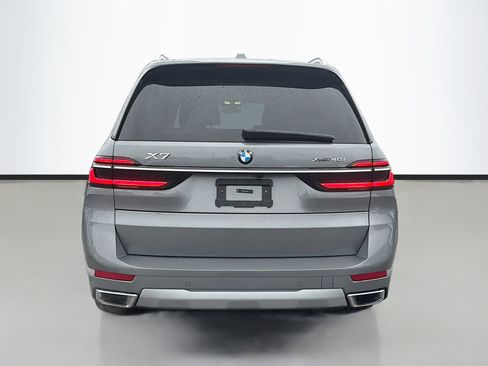 Certified 2026 BMW X7 xDrive40i image 5