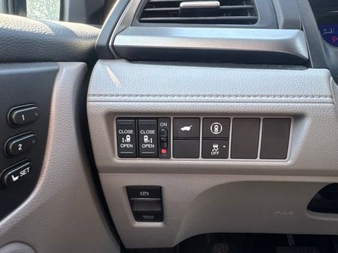 Used 2024 Honda Odyssey EX-L image 20