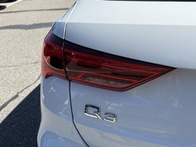 Used 2022 Audi Q3 2.0T Premium Plus AWD/4WD image 33