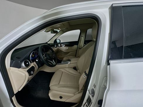 Used 2020 Mercedes-Benz GLC 300 image 13