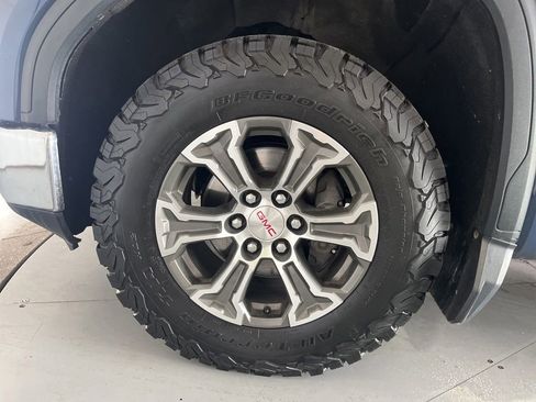 Used 2021 GMC Sierra 1500 SLT w/ SLT Convenience Package AWD/4WD image 13