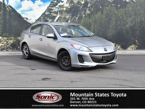 Used 2013 MAZDA MAZDA3 i Sport image 1