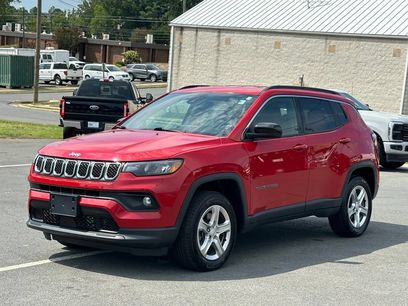 Used 2023 Jeep Compass Latitude w/ Convenience Group