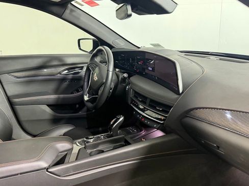 Used 2025 Cadillac CT5 Sport RWD image 25