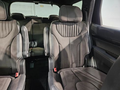 Used 2025 Hyundai Palisade Calligraphy AWD/4WD image 14