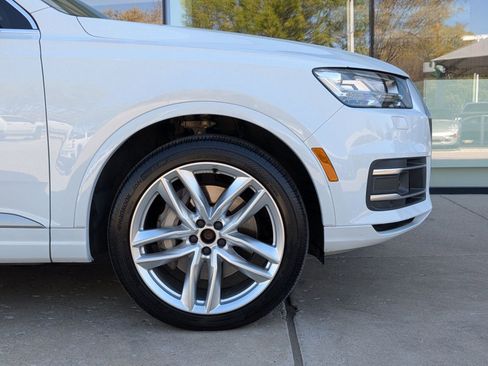 Used 2017 Audi Q7 3.0T Prestige image 11
