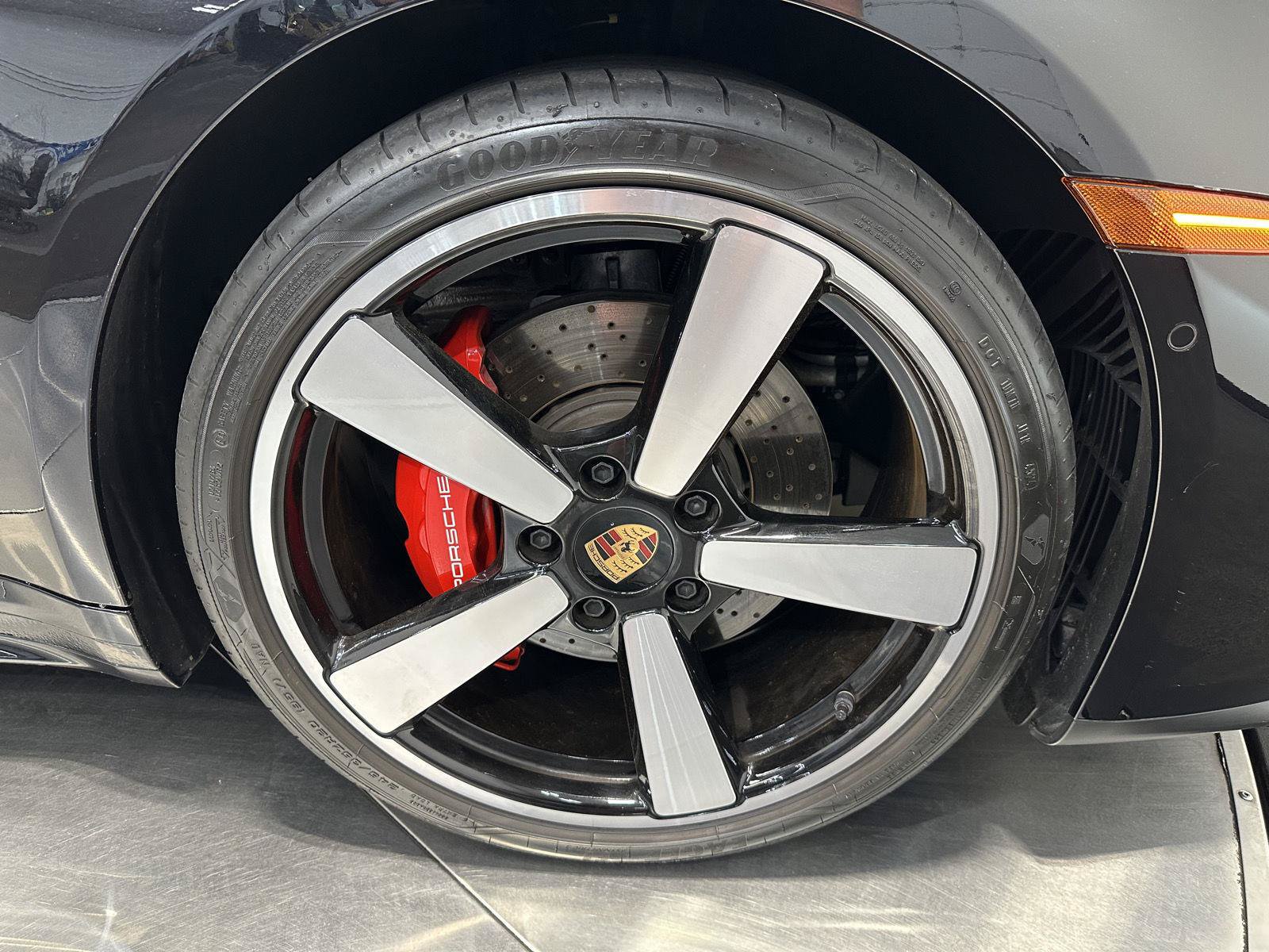 Certified 2025 Porsche 911 Carrera w/ Premium Package RWD image 14