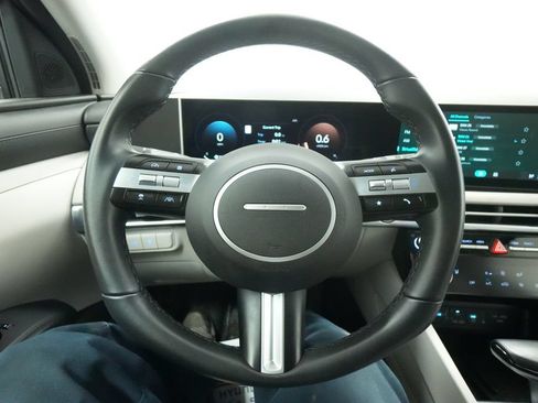 Used 2025 Hyundai Tucson SEL AWD/4WD image 39