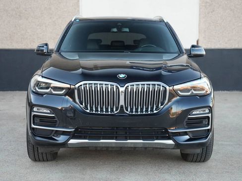 Used 2019 BMW X5 xDrive40i w/ Convenience Package AWD/4WD image 2