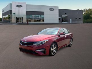 Used 2019 Kia Optima S w/ S Panoramic Sunroof Package FWD 360° Tour