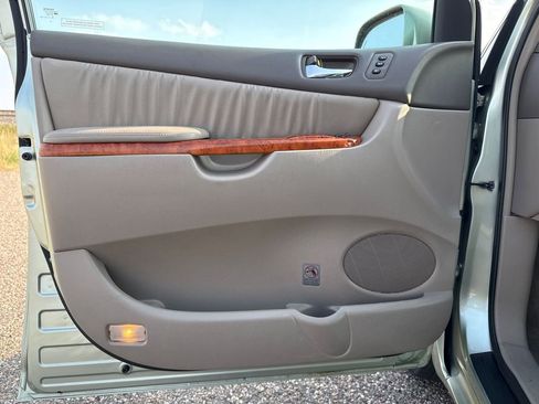Used 2008 Toyota Sienna XLE Limited image 9