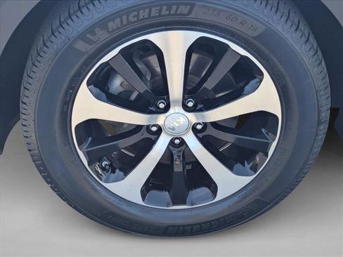 Used 2017 Kia Sorento EX w/ EX Advanced Touring Package FWD image 24