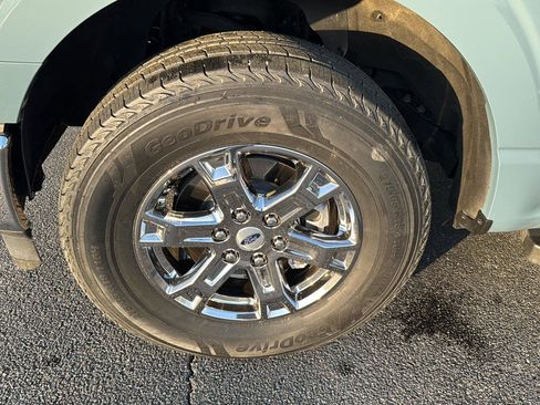Used 2023 Ford F150 Lariat AWD/4WD image 34