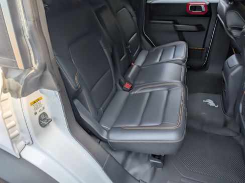 Used 2024 Ford Bronco Badlands AWD/4WD image 19