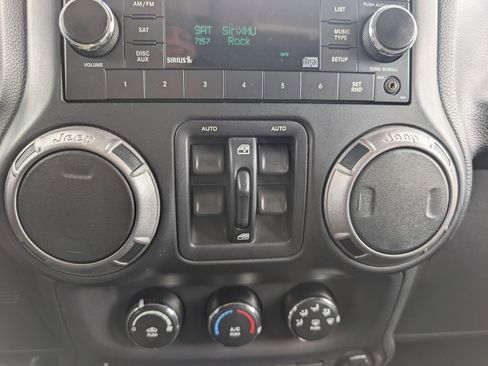 Used 2017 Jeep Wrangler Unlimited Sport w/ Quick Order Package 24S image 26