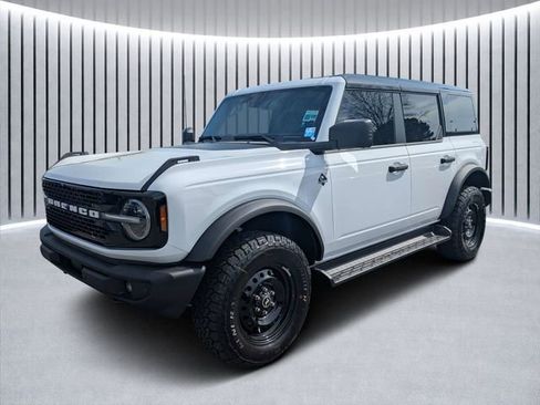 New 2026 Ford Bronco Outer Banks image 7