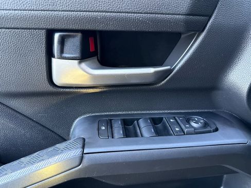 Used 2024 Toyota Tacoma TRD Sport w/ TRD Sport Upgrade Package image 12