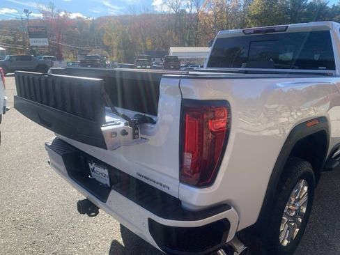 Used 2022 GMC Sierra 2500 Denali image 12