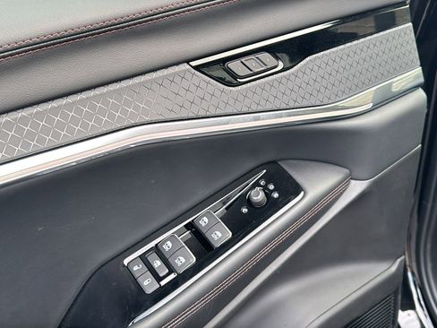 New 2025 Jeep Wagoneer S Limited image 16