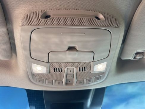 Used 2019 Ford Expedition Max Platinum image 18