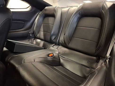 Certified 2021 Ford Mustang Shelby GT500 w/ Technology Package RWD image 5