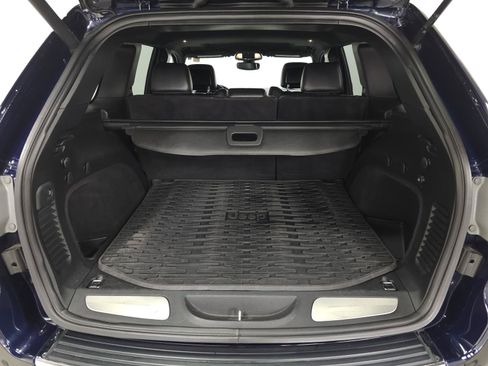Used 2017 Jeep Grand Cherokee Limited AWD/4WD image 7