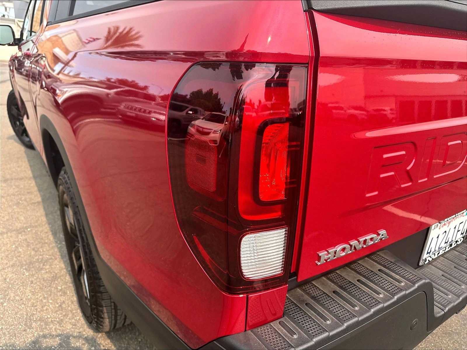 Used 2025 Honda Ridgeline Black Edition image 30
