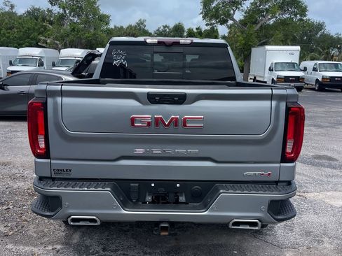 Used 2023 GMC Sierra 1500 AT4 w/ Technology Package AWD/4WD image 7