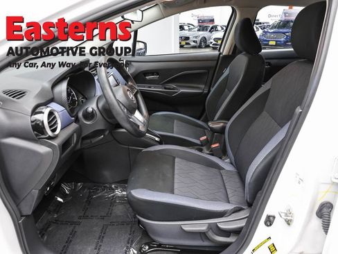 Used 2024 Nissan Versa SV FWD image 14