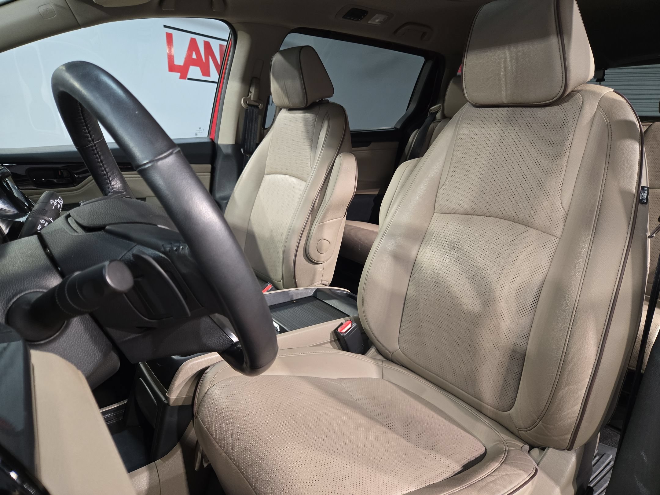 Used 2023 Honda Odyssey Elite image 23